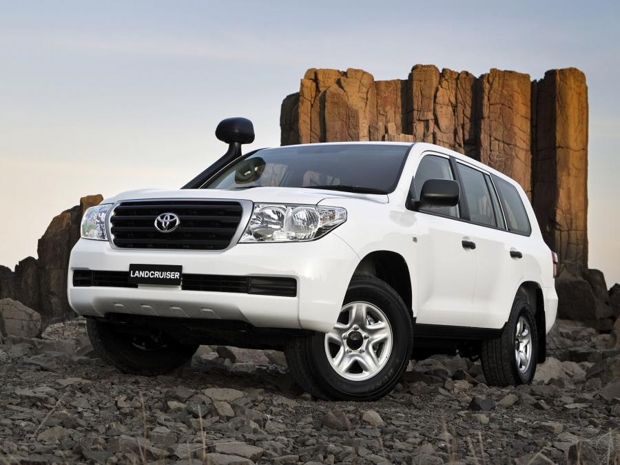 Toyota Land Cruiser 200 Turbo-Diesel GX Wagon (UAE) '2011